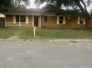 920 Rosedale Dr, Hewitt, TX 76643