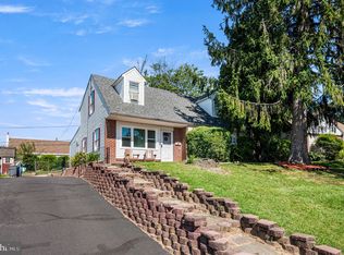 11008 Proctor Rd, Philadelphia, PA 19116