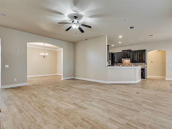 4th image of 16213 Scissortail Dr