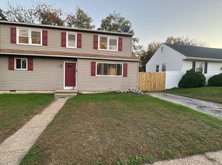 18 Gail Rd, New Castle, DE 19720