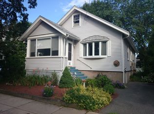 19 Brier Rd, West Roxbury, MA 02132