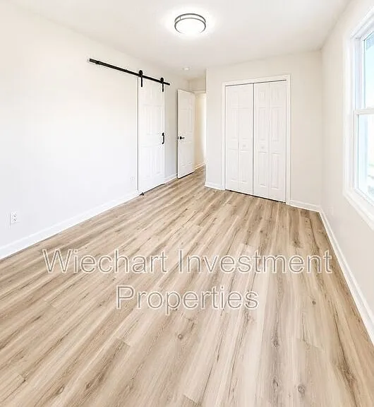 725 W Williams Ave — Photo 12