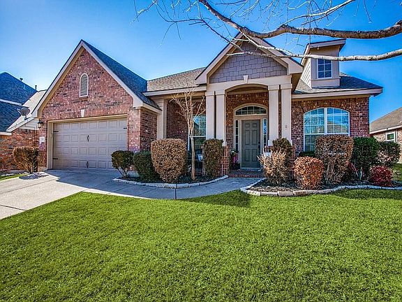 2nd image of 539 Sawyer Dr