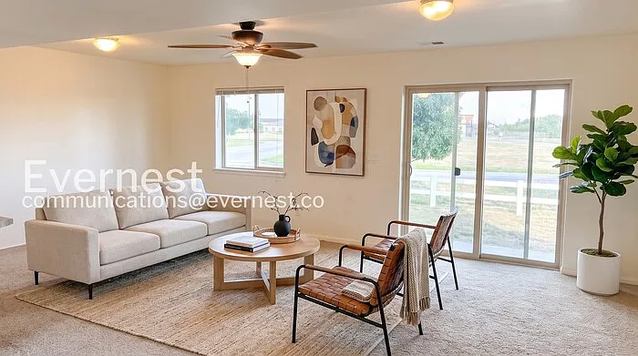 4 bed, 4.0 bath, 2500 sqft, $2,345 — Photo 2