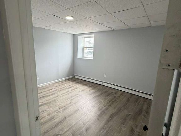 2nd image of 274 Vreeland Ave #764