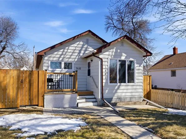 1441 Athol STREET, Regina, SK S4T 3C7