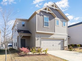 5021 Shadbush Rd, Charlotte, NC 28215