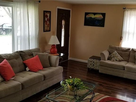 5th image of 261 Dushane Dr