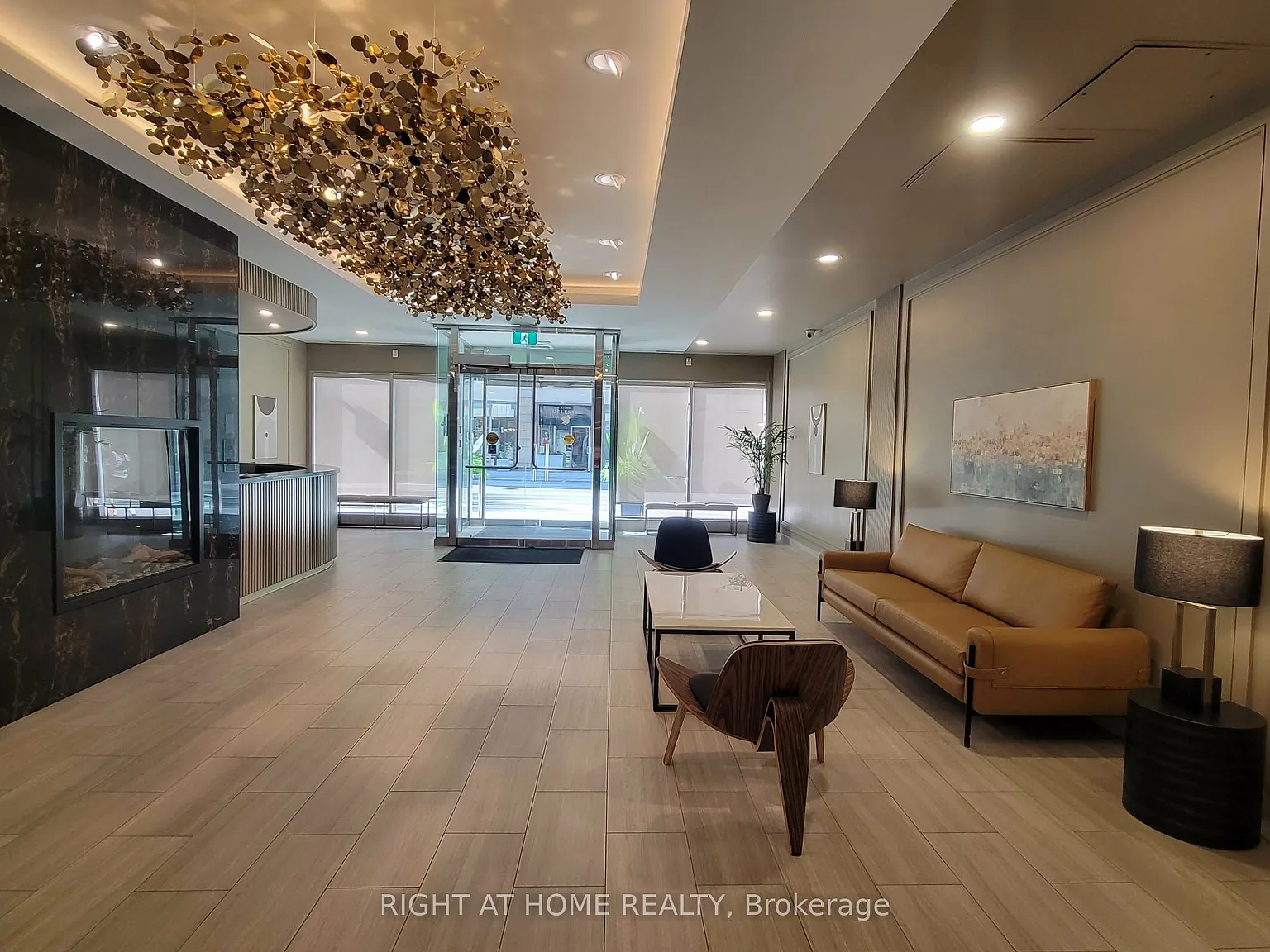 2 bed, $3,000 — Photo 2