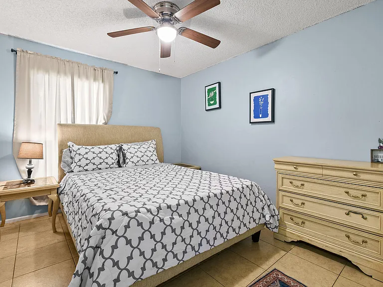 767 SE Chaloupe Ave — Photo 21