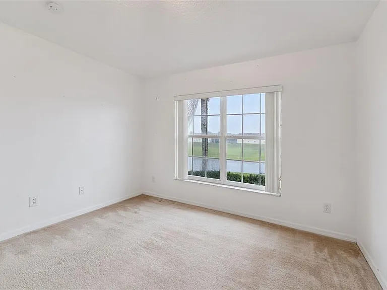 1346 Solana Cir — Photo 13
