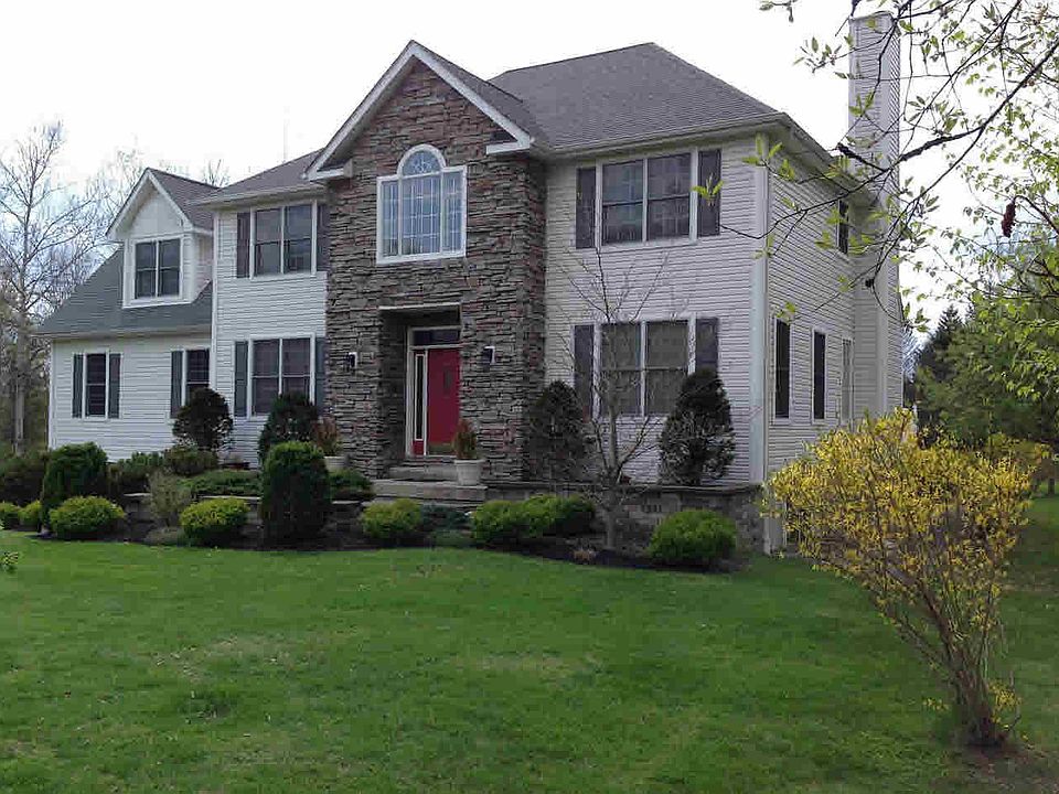1st image of 3 Gina Ln