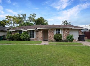 11075 Spottswood Dr, Houston, TX 77016