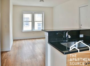 3718 N Sheffield Ave #2, Chicago, IL 60613