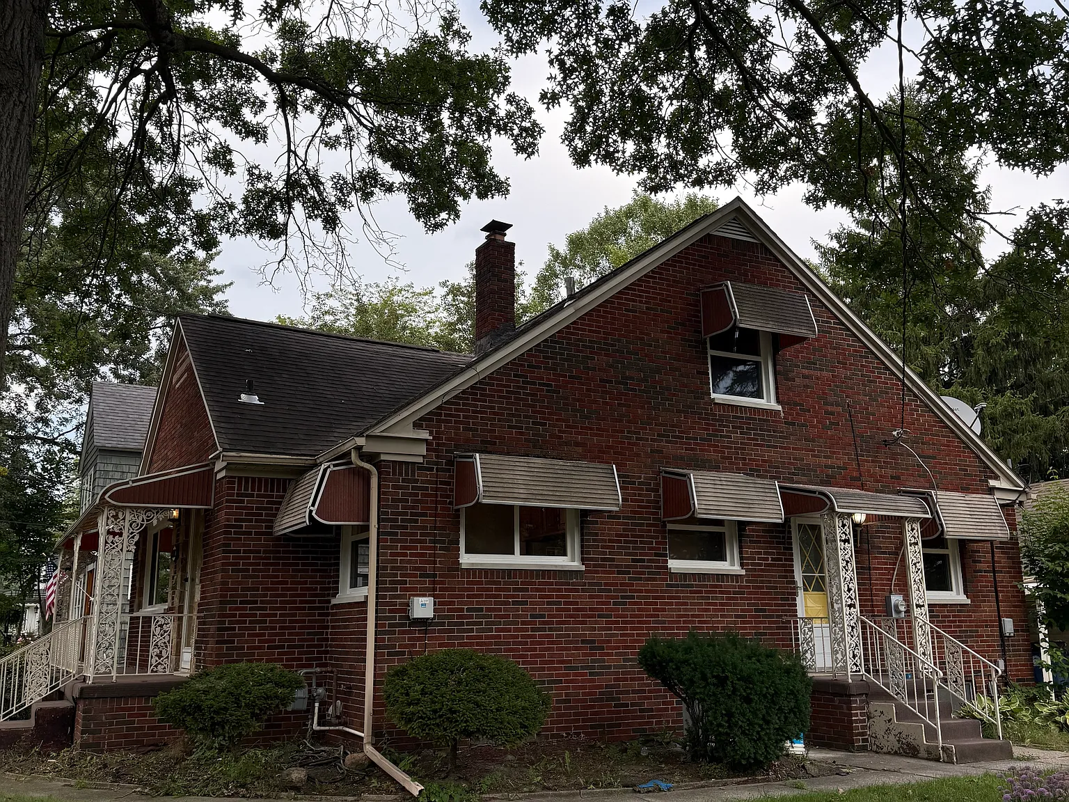 3 bed, 1.5 bath, 1436 sqft, $1,800 — Photo 2