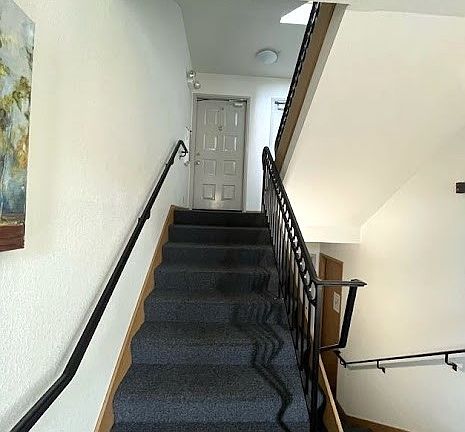 5th image of 625 N Jackson Avenue #`A10