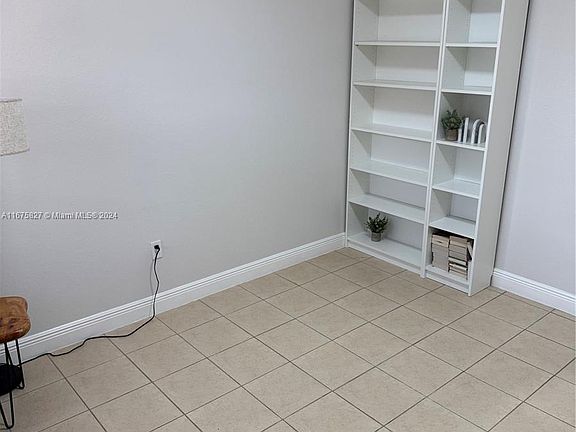 3rd image of 3753 NE 4th St #3753