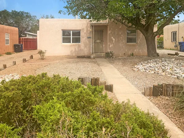 930 Madeira Dr SE, Albuquerque, NM 87108