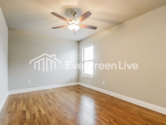 3rd image of 1925 Seabolt St