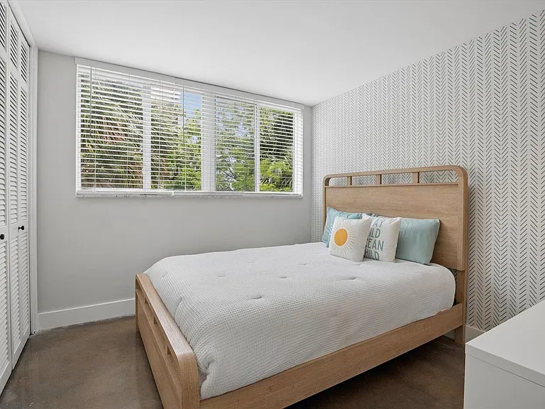 524 Orton Ave #201 — Photo 10