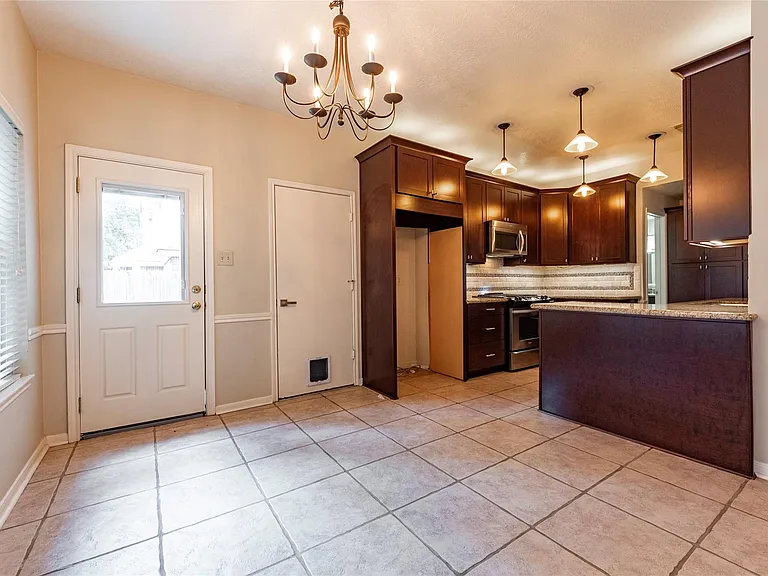 1227 Mabry Mill Rd — Photo 17