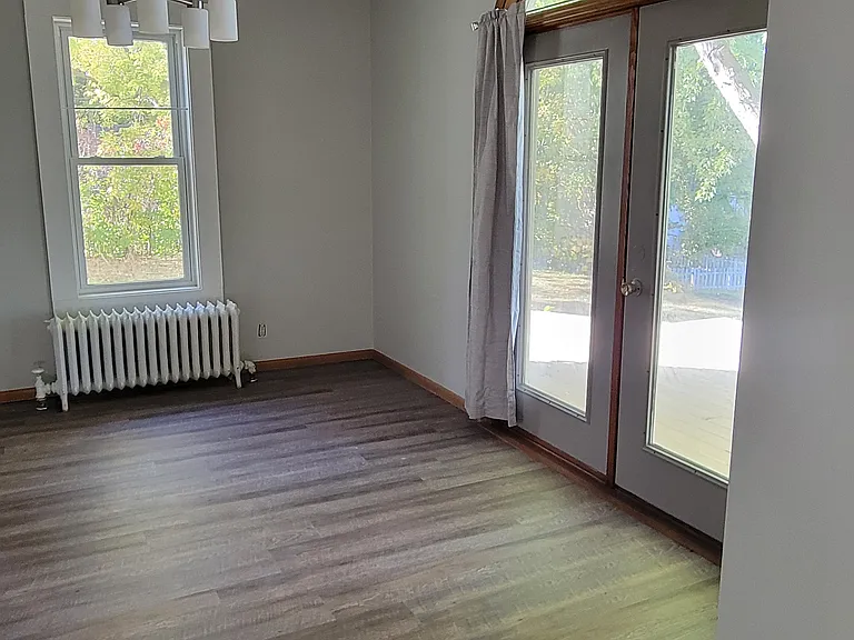 444 Minnesota Ave E — Photo 13