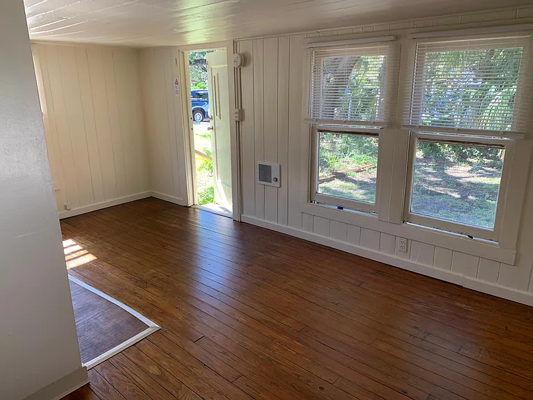 714 Railroad Ave W #2 — Photo 3