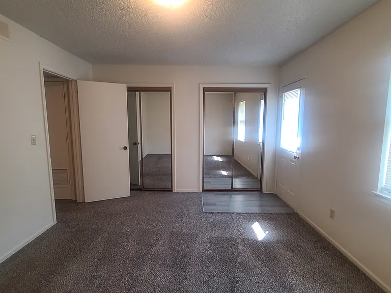 120 NW Vesper St #L — Photo 7