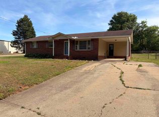 6111 Melvin Dr, Spartanburg, SC 29303