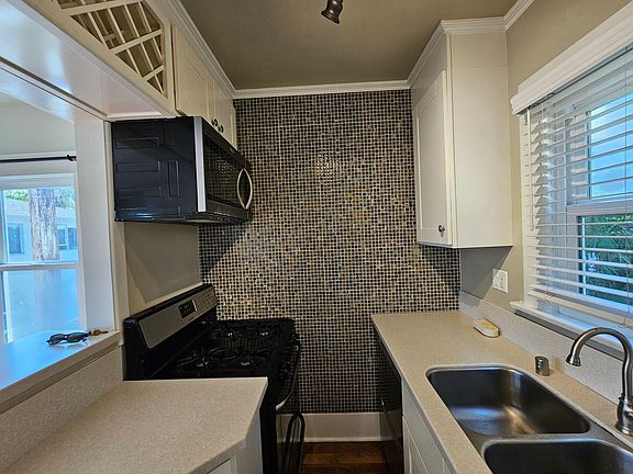 5th image of 112-114 Redondo Ave #112D