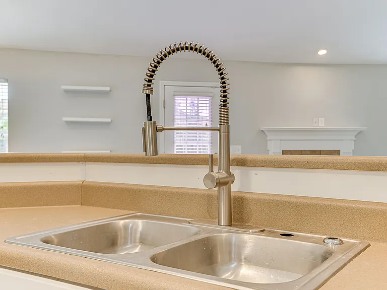 4452 Country Glen Cir — Photo 24
