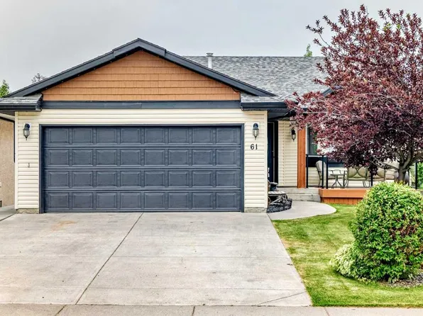 61 E West Edge Rd, Cochrane, AB T4C 1M7