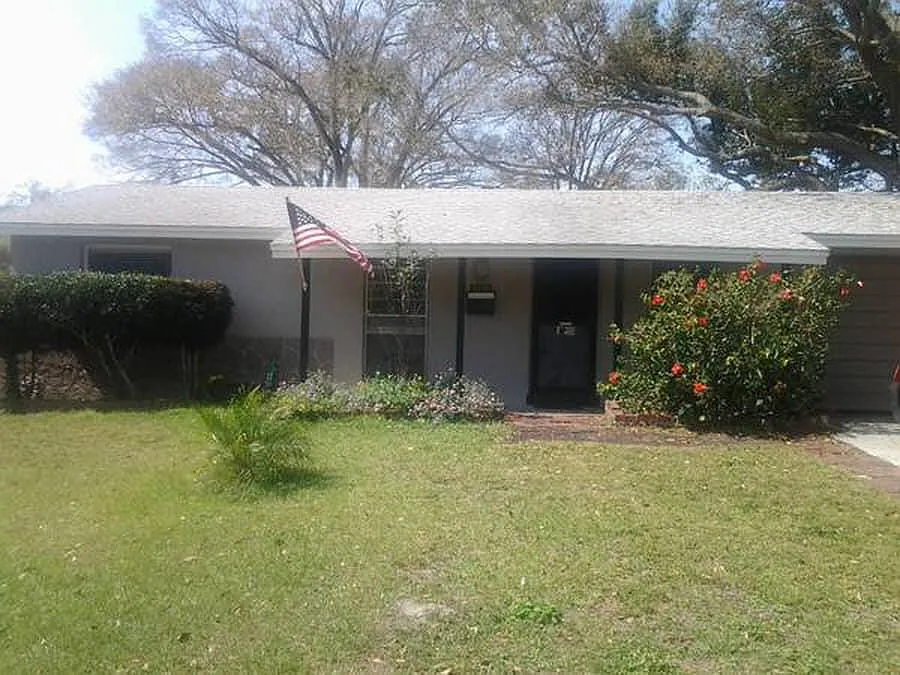 1116 Grantwood Ave