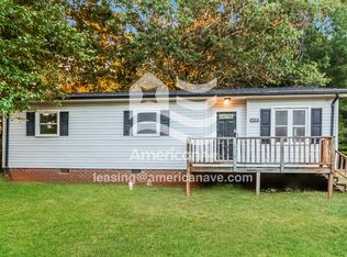 610 3rd St, Conover, NC 28613