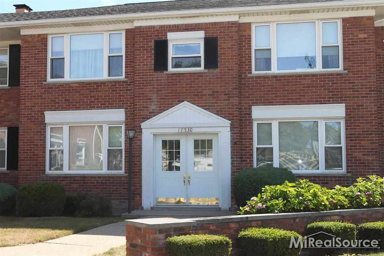 17530 Mack Ave APT 6 photo 1