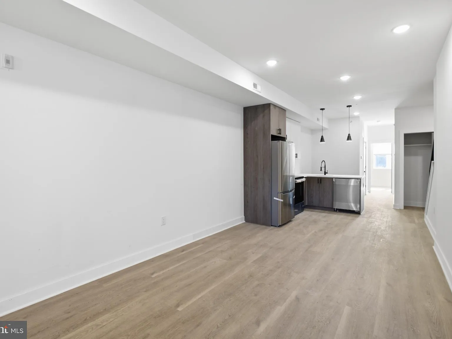 2 bed, 2.0 bath, $1,600 — Photo 2