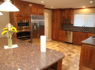 12152 Pine St, Los Alamitos, CA 90720