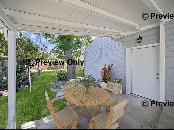 2nd image of 1302 Vanderbilt St