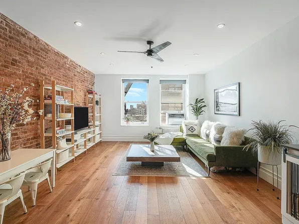 60 Pineapple St APT 7I, Brooklyn, NY 11201