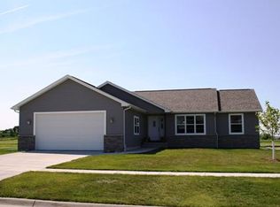 948 Martha St, Lisbon, IA 52253