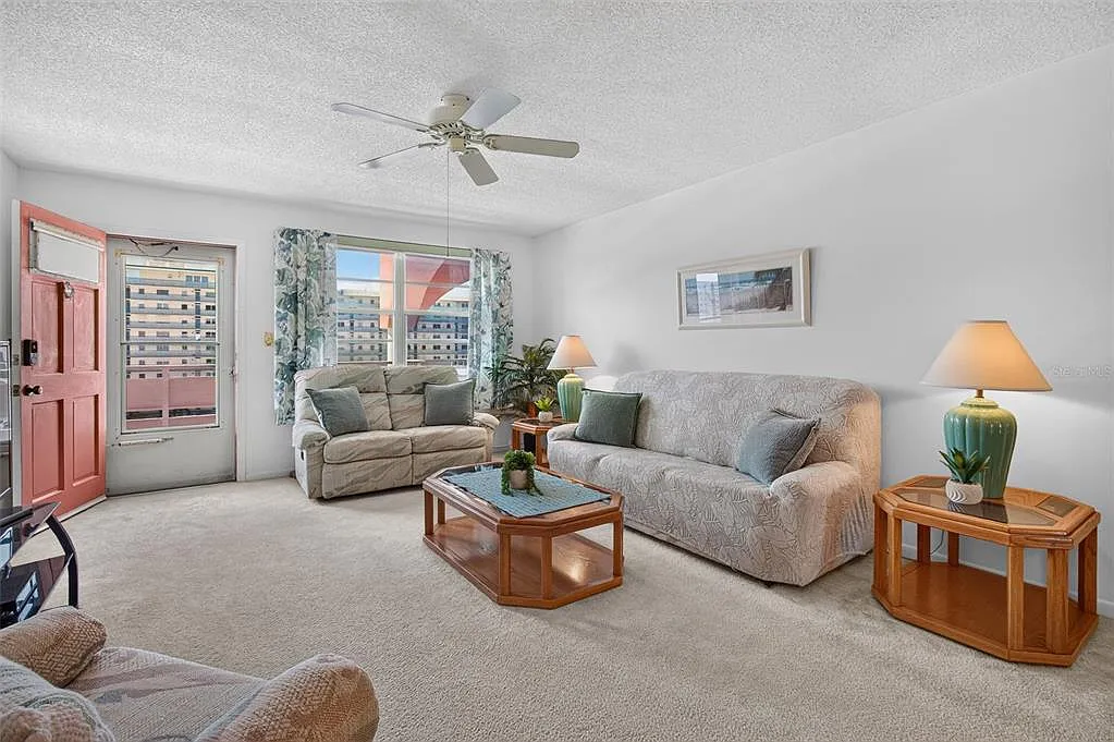2 bed, 2.0 bath, 1120 sqft, $2,100 — Photo 4