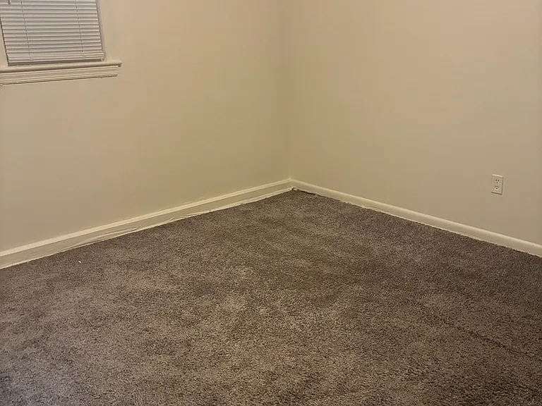 8514 Glenview Ave #5 — Photo 4