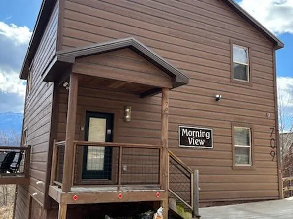 709 Deerfoot Dr, Gatlinburg, TN 37738