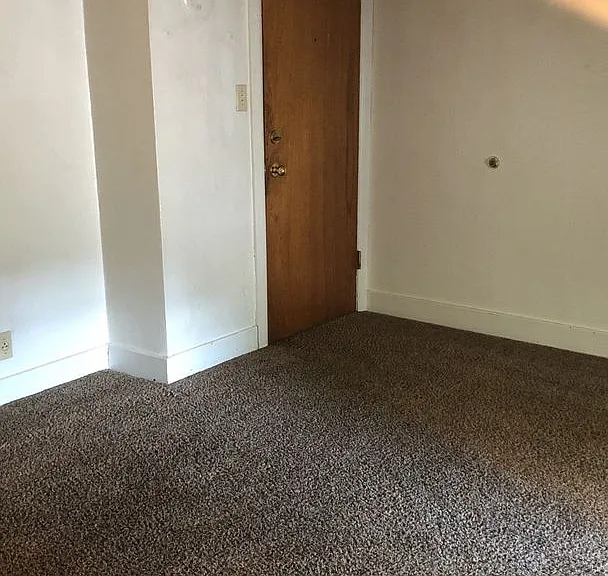 215 W Main St — Photo 2