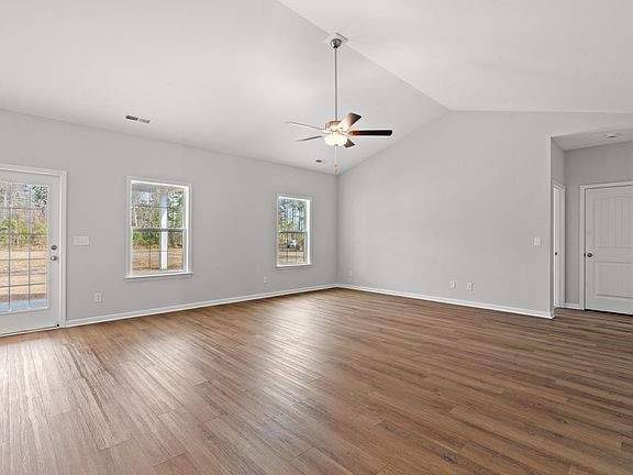 4th image of 609 Bay St. Lot 2