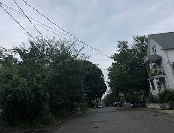 2nd image of 82 Young St