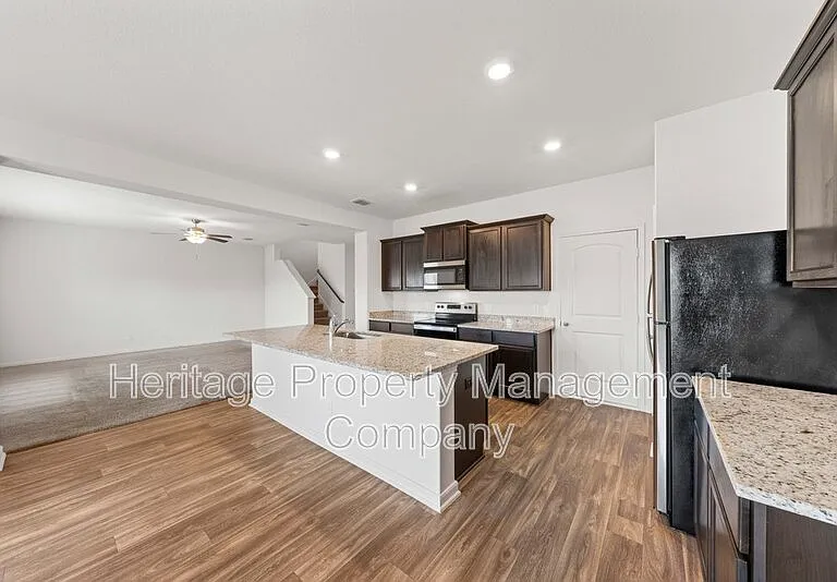 11038 Chatham Ct — Photo 10