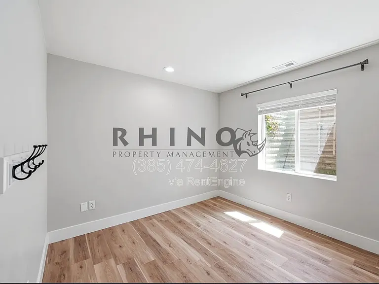 2230 N 2270th St W — Photo 14