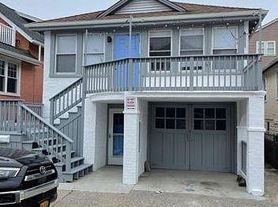 32 Kentucky St, Long Beach, NY