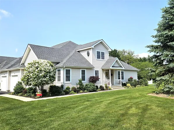 107 Scenic Lake Drive #107, Riverhead, NY 11901